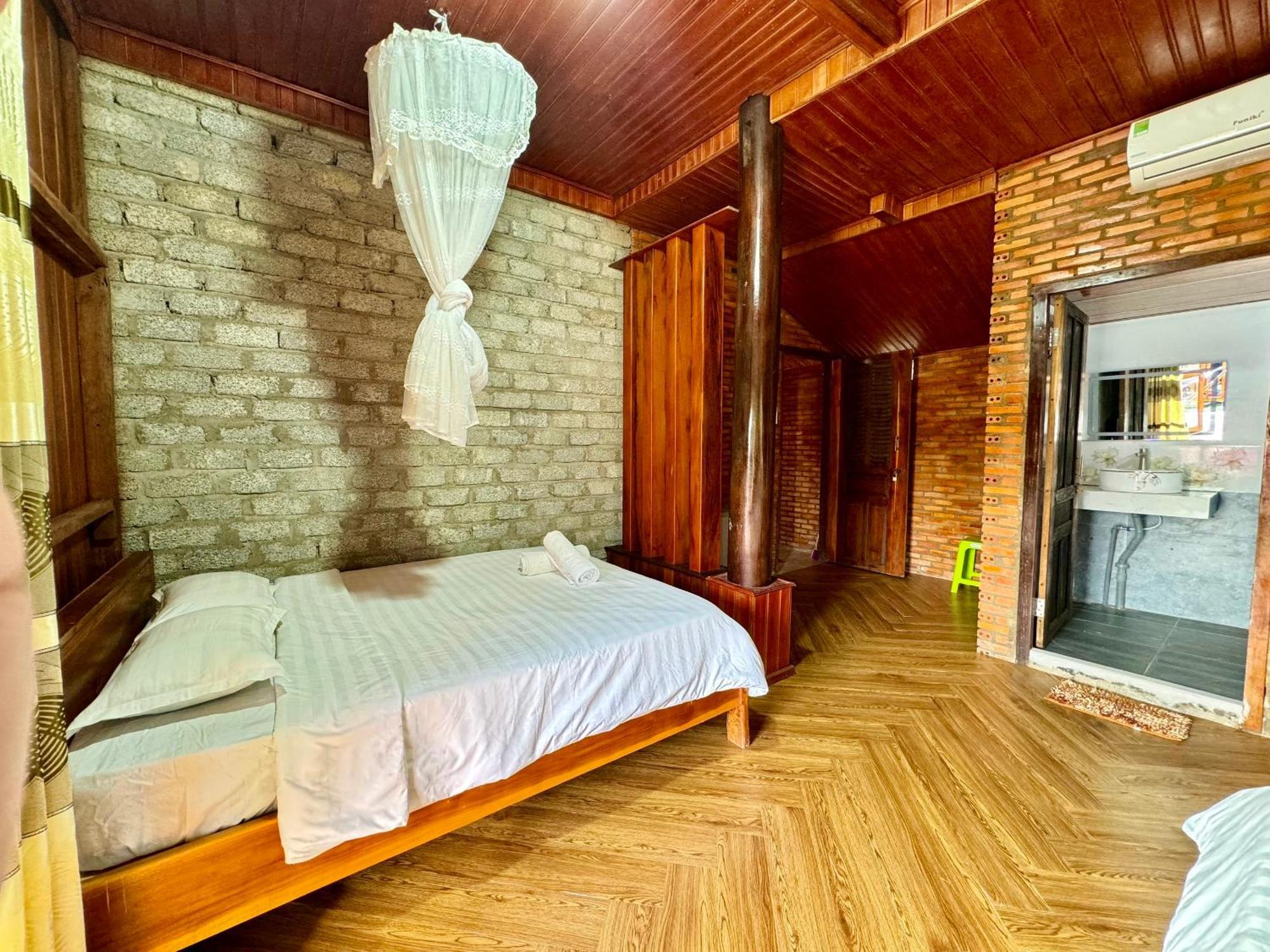 Lava Rock Viet Nam Lodge Anhfly Resort Nam Cát Tiên Dış mekan fotoğraf