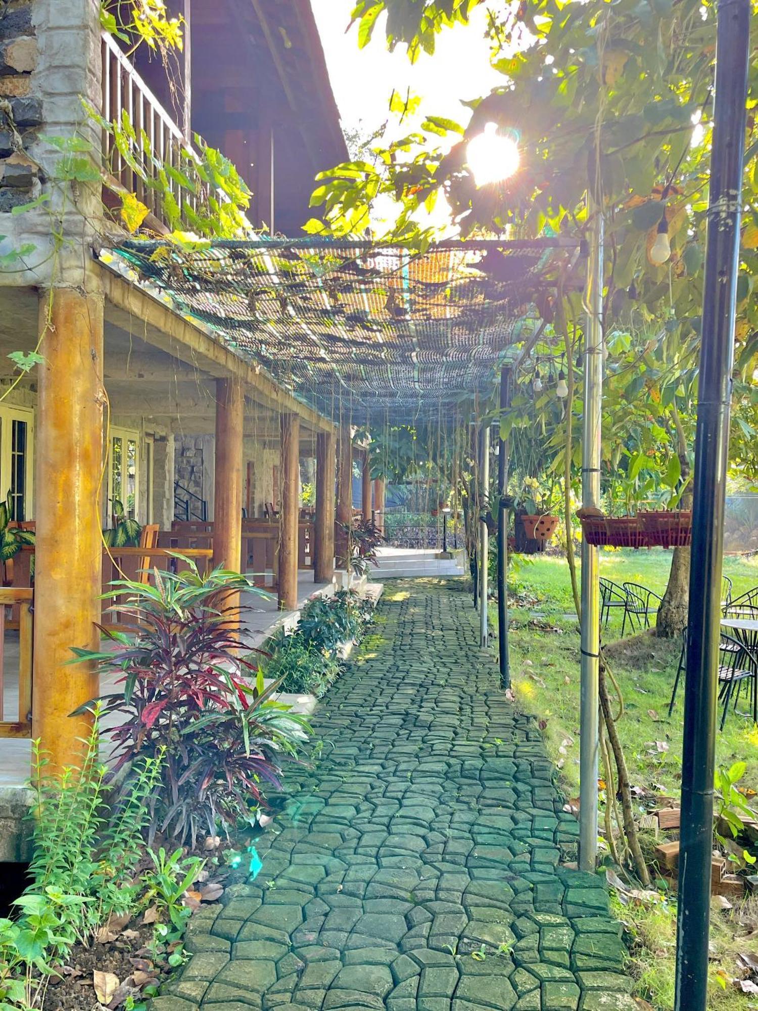 Lava Rock Viet Nam Lodge Anhfly Resort Nam Cát Tiên Dış mekan fotoğraf