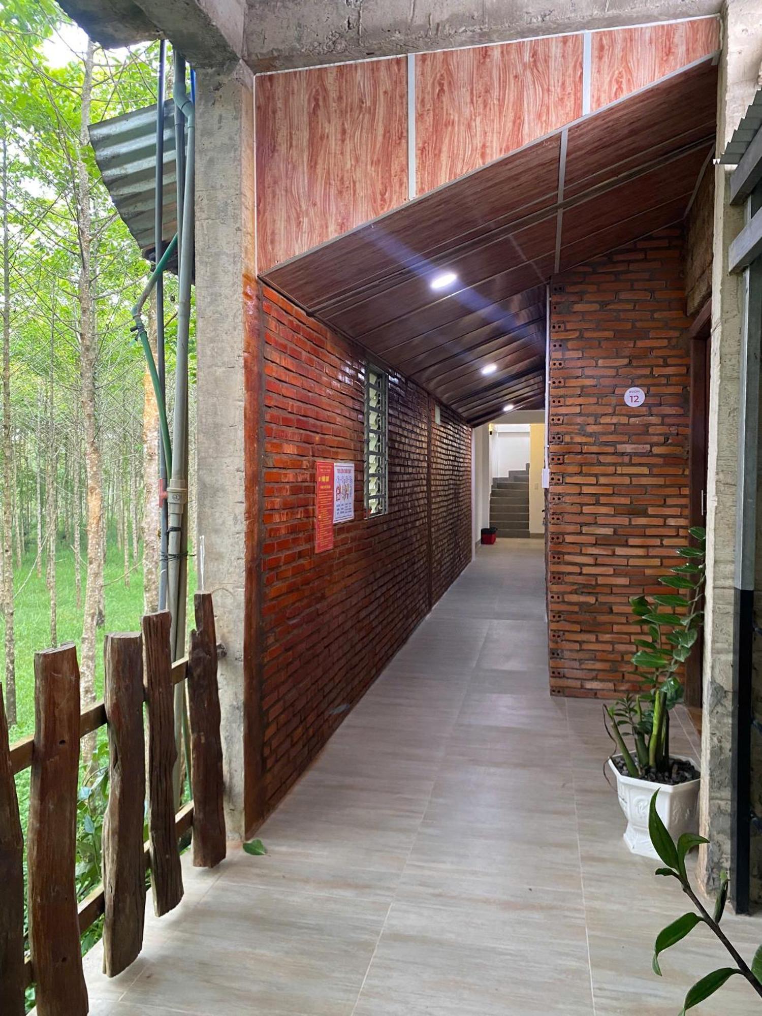 Lava Rock Viet Nam Lodge Anhfly Resort Nam Cát Tiên Dış mekan fotoğraf